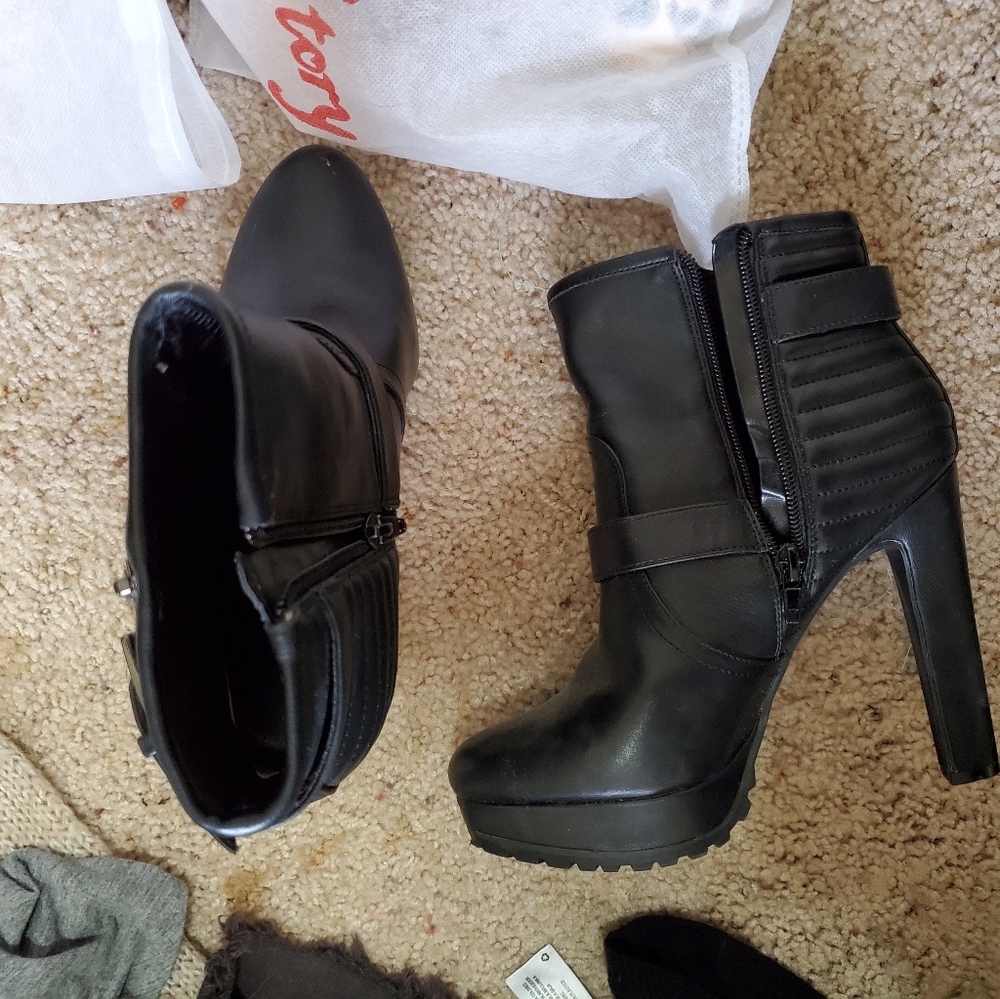Shoes - Picture 2 of 2